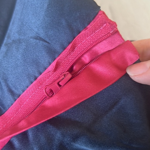 Zipper Down Akatsuki Robe - Picture 6 of 6